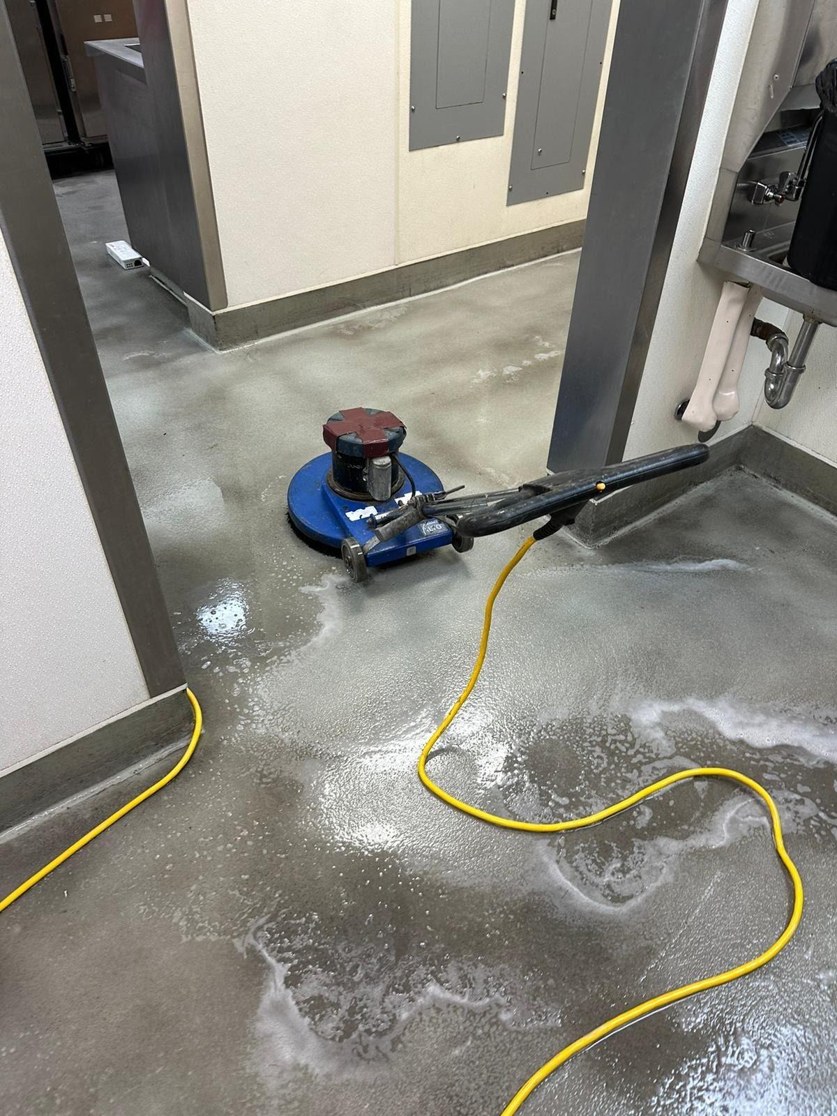 Before and after: office cleaning